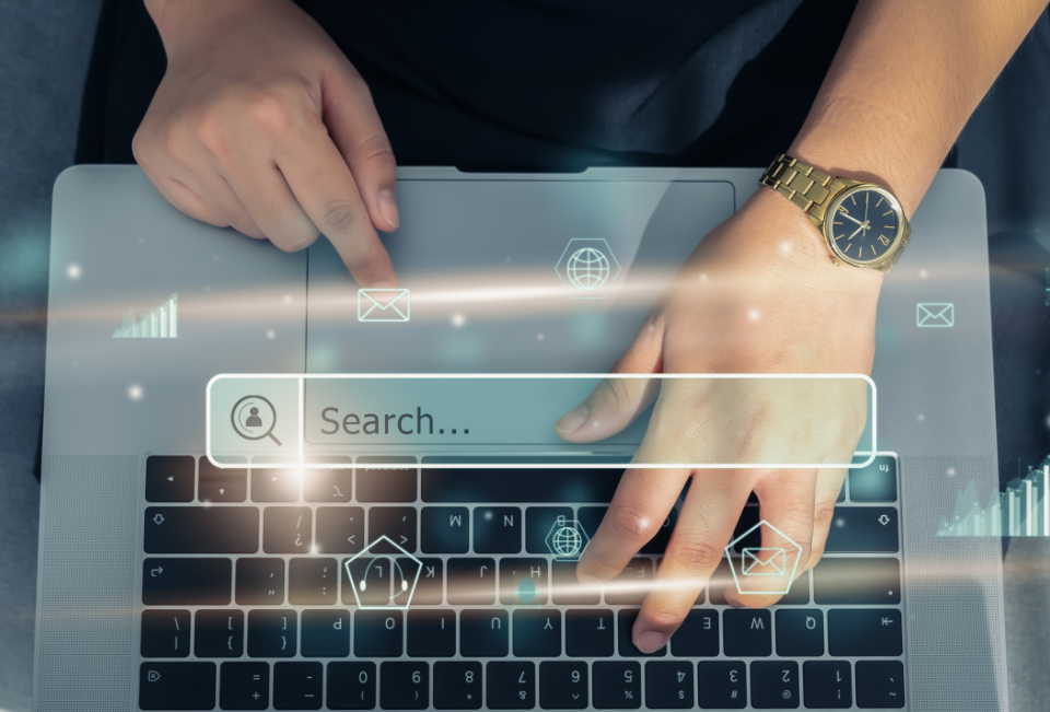 hand-using-laptop-press-screen-search-browsing-internet-online-_1_